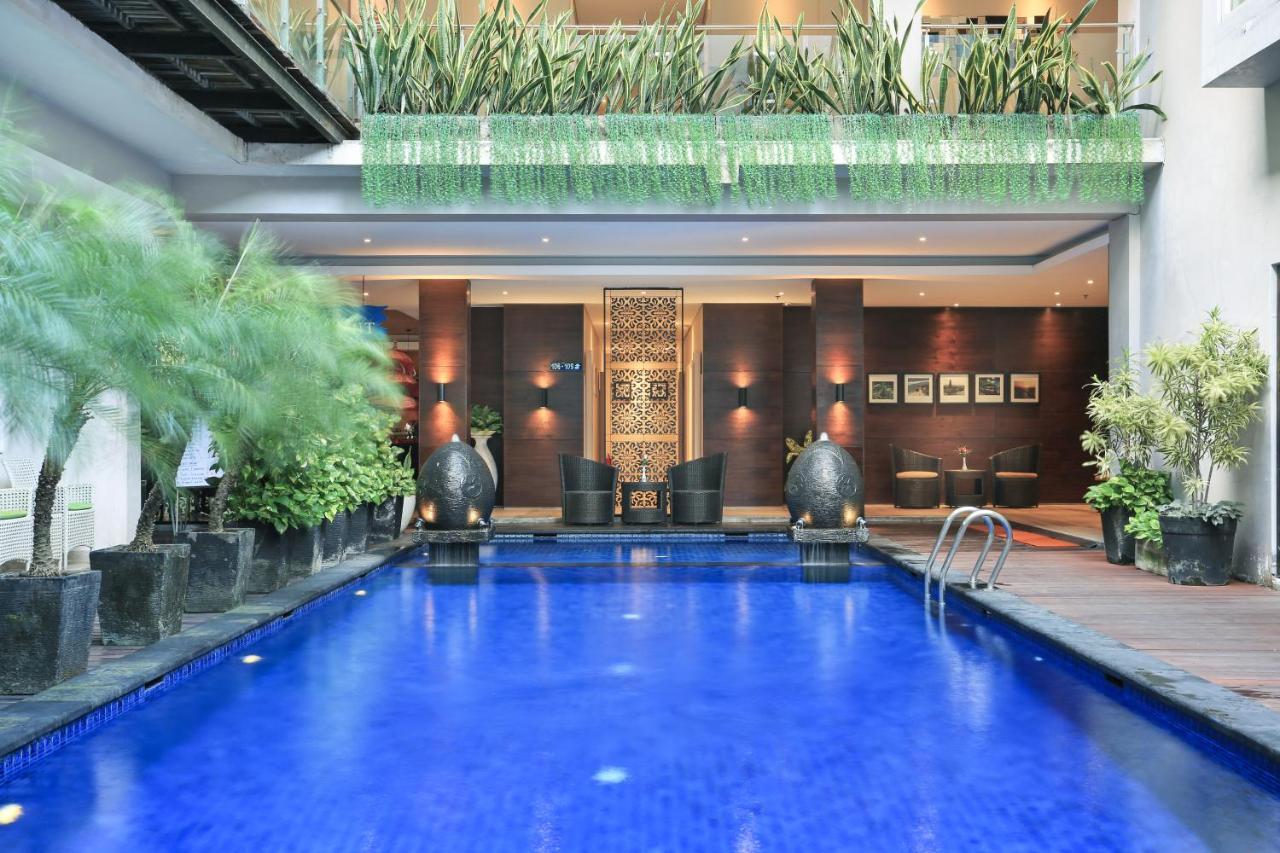 Ohana Hotel Kuta Кута Екстериор снимка