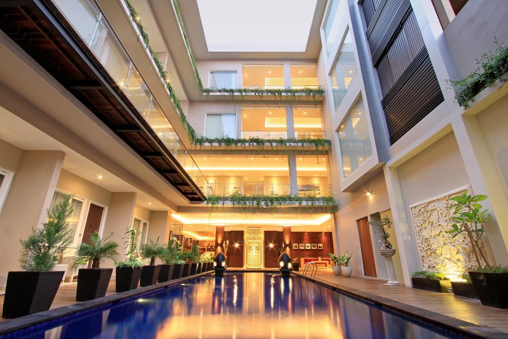 Ohana Hotel Kuta Кута Екстериор снимка