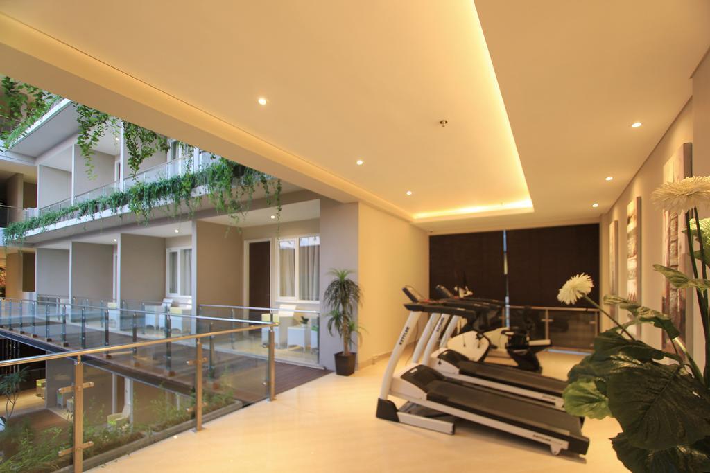 Ohana Hotel Kuta Кута Екстериор снимка