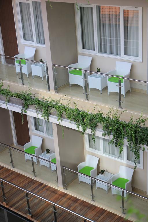Ohana Hotel Kuta Кута Екстериор снимка