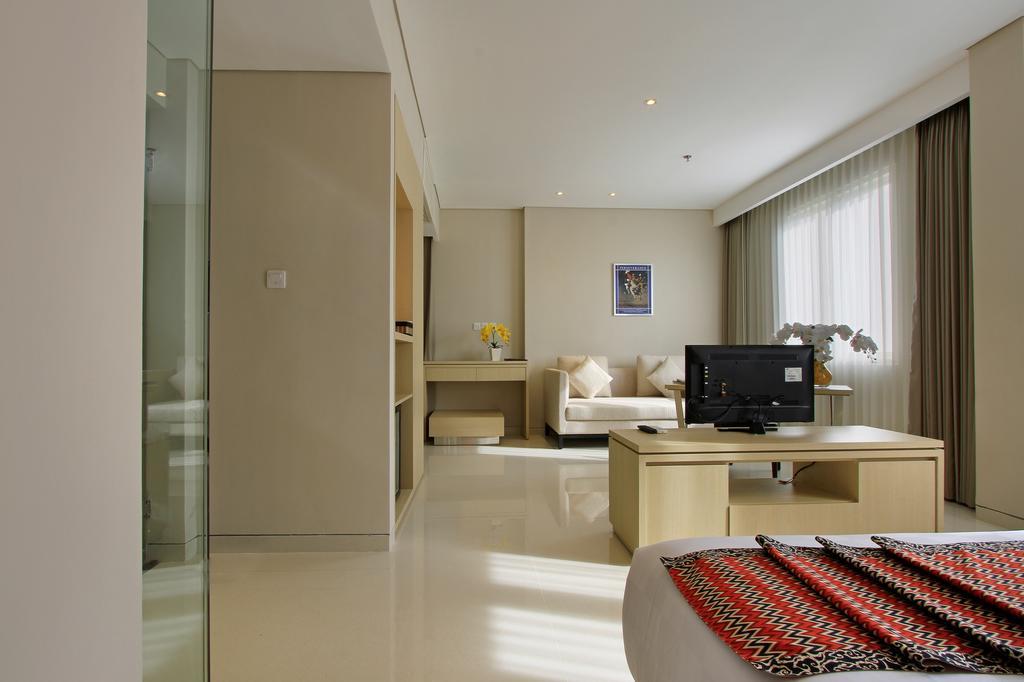 Ohana Hotel Kuta Кута Екстериор снимка