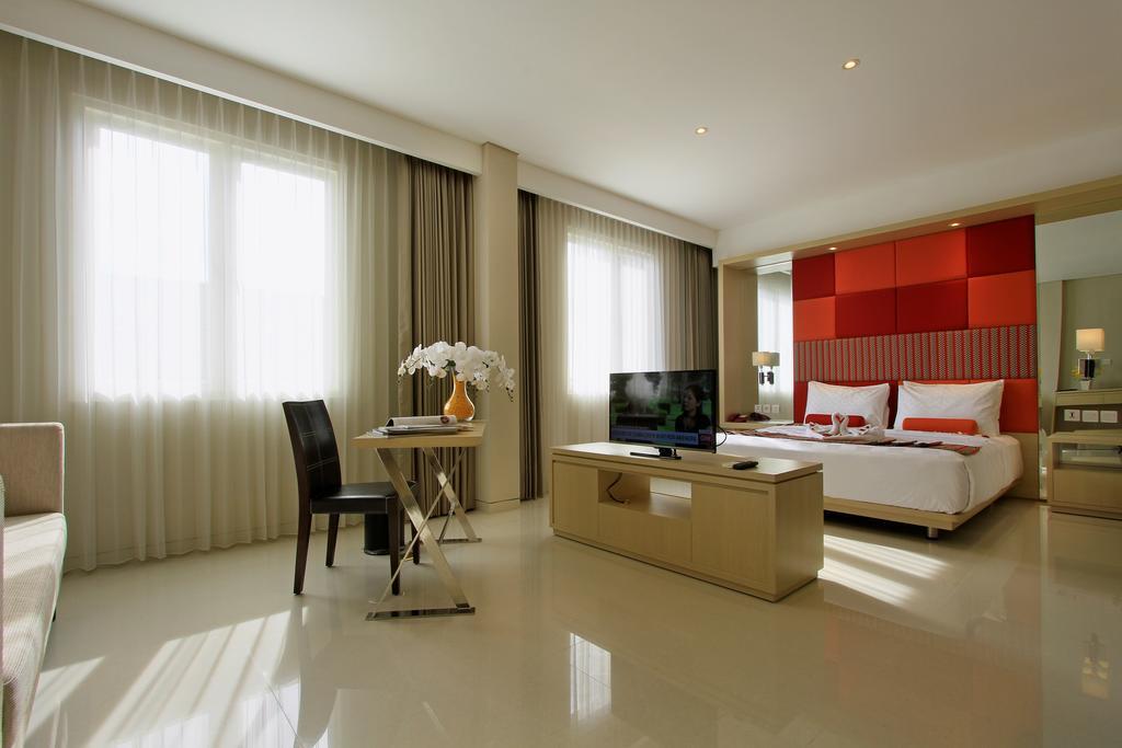 Ohana Hotel Kuta Кута Екстериор снимка