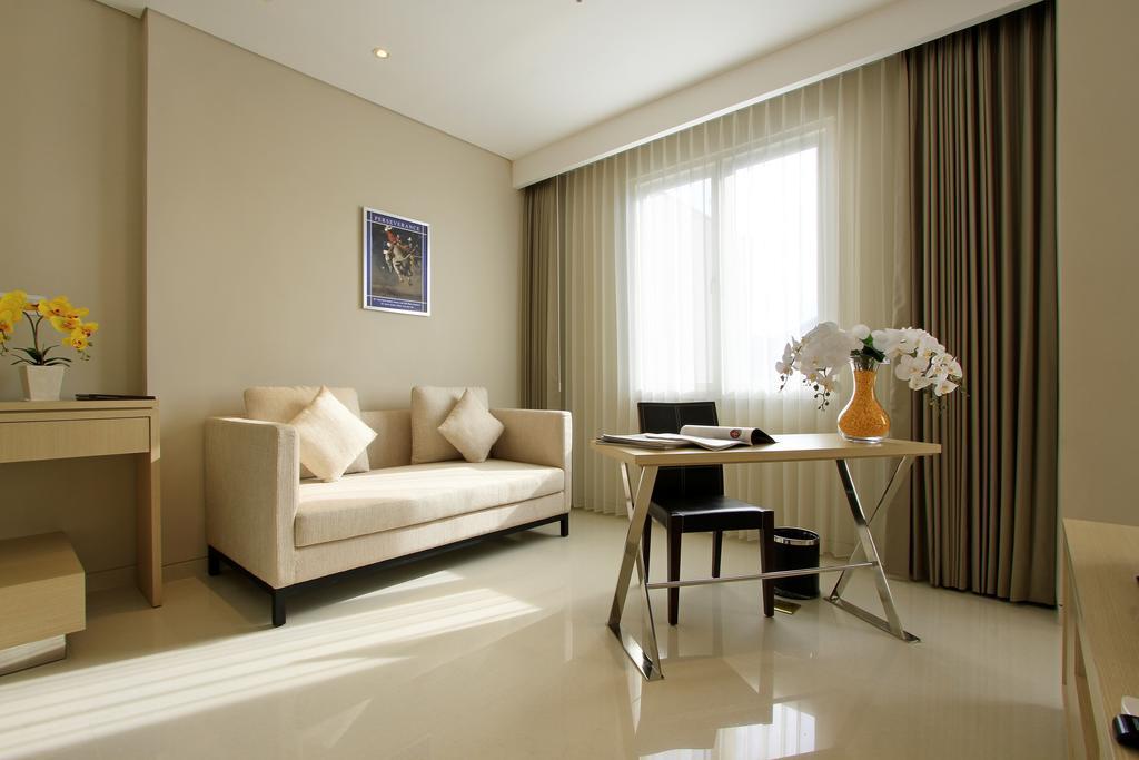 Ohana Hotel Kuta Кута Екстериор снимка