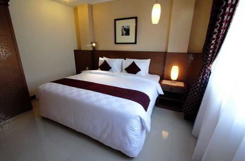 Ohana Hotel Kuta Кута Екстериор снимка